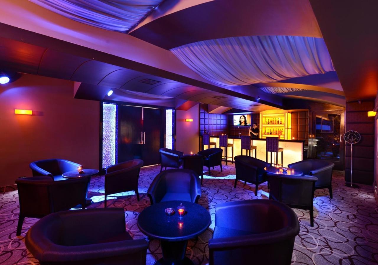 M B Greens Clarks Inn Moradabad Zewnętrze zdjęcie